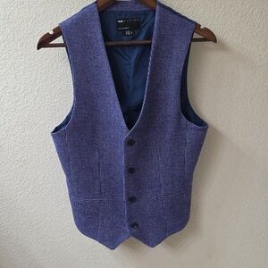 ASOS Design Button Up Vest / Size Small